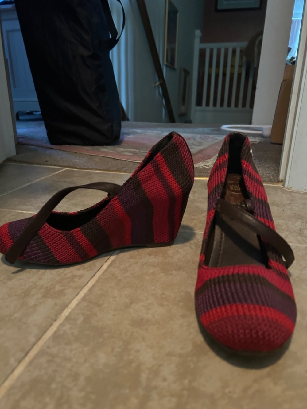 Shoes - Picture 2 of 3